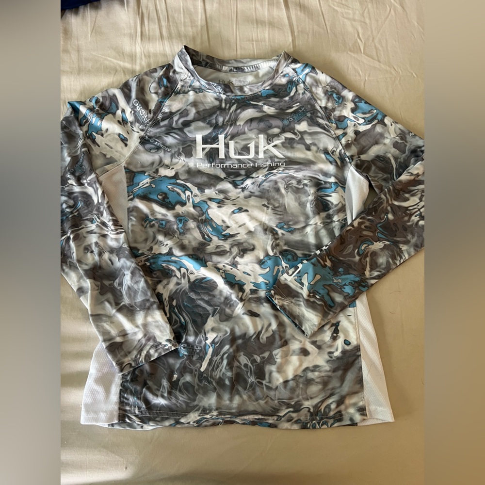 Huk, Silk Fishing Long-Sleeved Shirt, Camouflage Print, Youth Large, NWOT